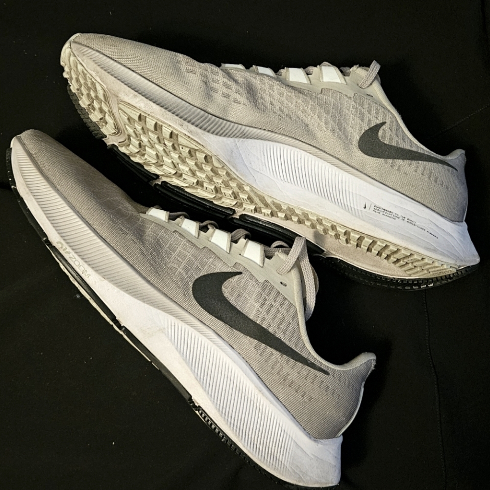 NIKE  Air Zoom Pegasus 37 Running Shoes Men's 10.5